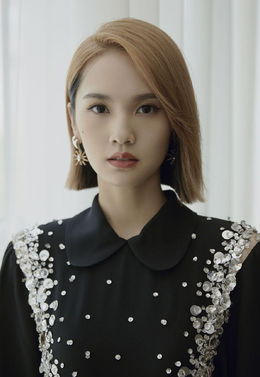 论女星的短发角色，只服这10位港台女神！热巴等人就别硬上弓了