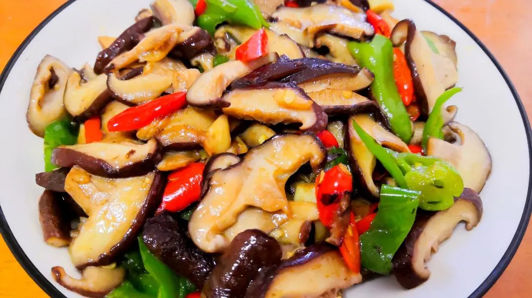 新鲜香菇与干香菇的区别和营养,干香菇和鲜香菇营养