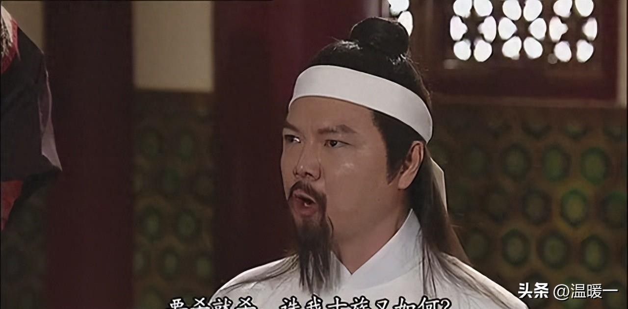 *绑捆**露大胸、台词胡来！这些“*辱侮**”观众的剧情，真把观众当呆子