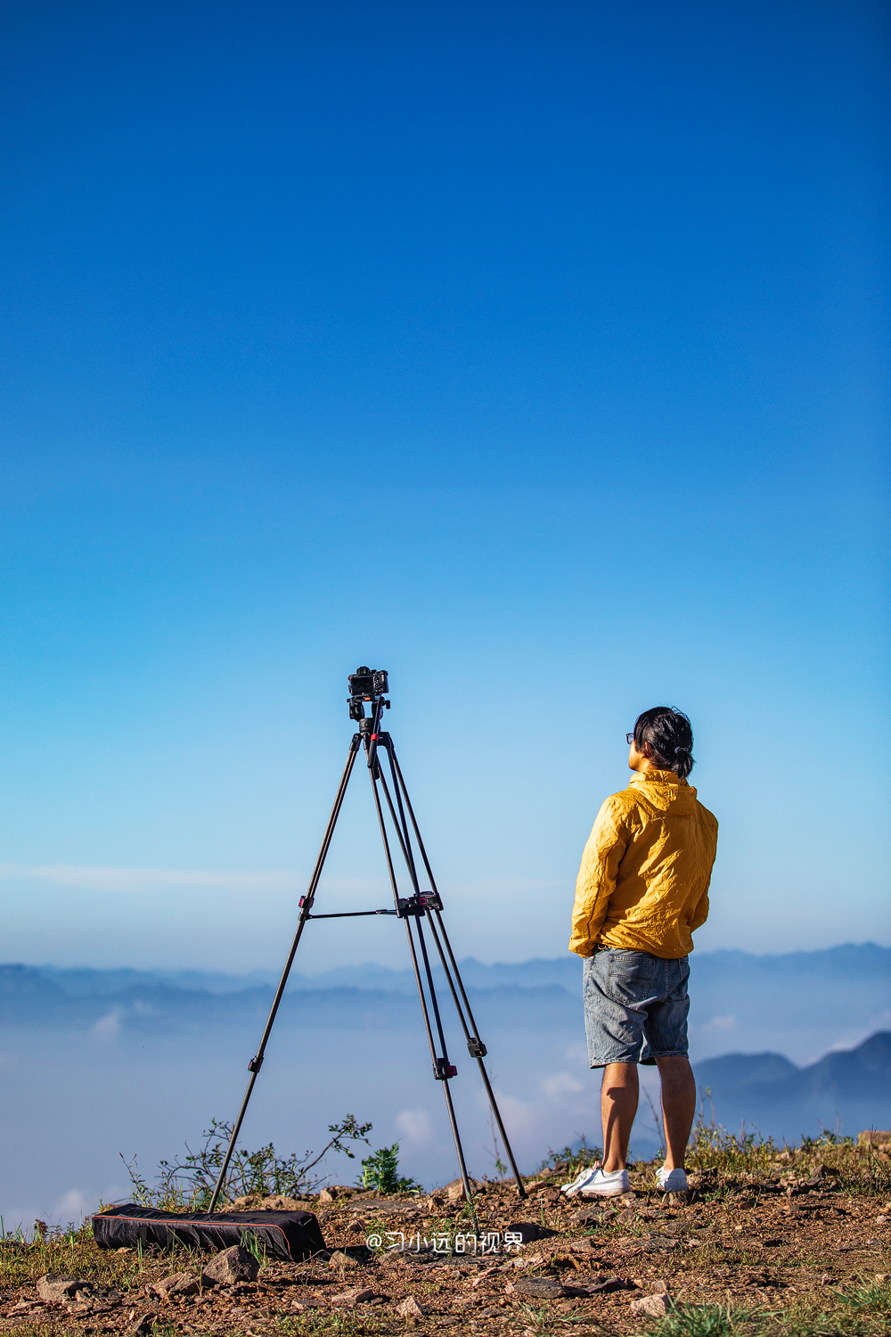 千元以内单反国产三脚架,阿维拉三脚架质量如何