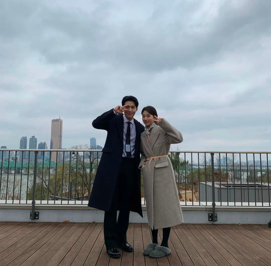 今日分享韩国女星秀智的衣柜，实用又百搭