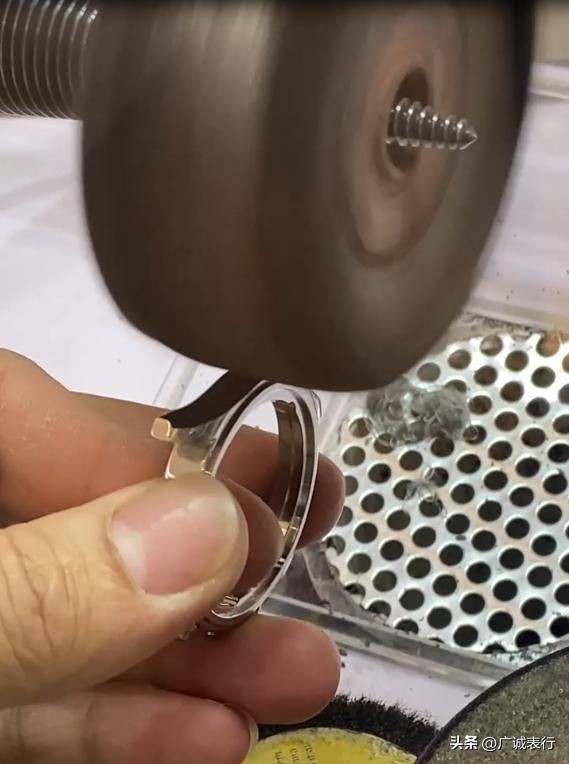 浪琴手表摔了去哪里保养,浪琴手表广州维修售后服务