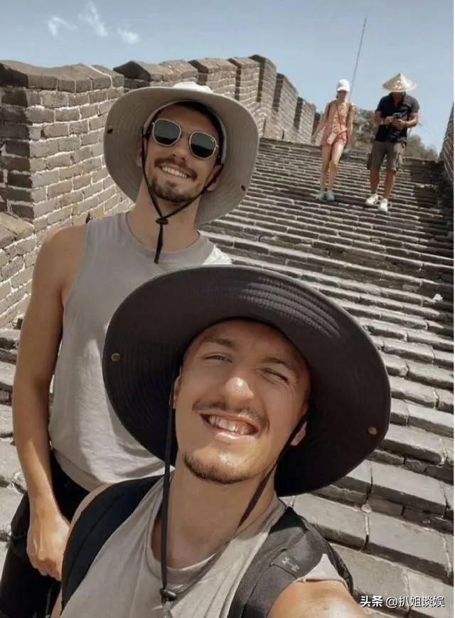 不到长城非好汉旅游攻略,法国人游北京爬长城