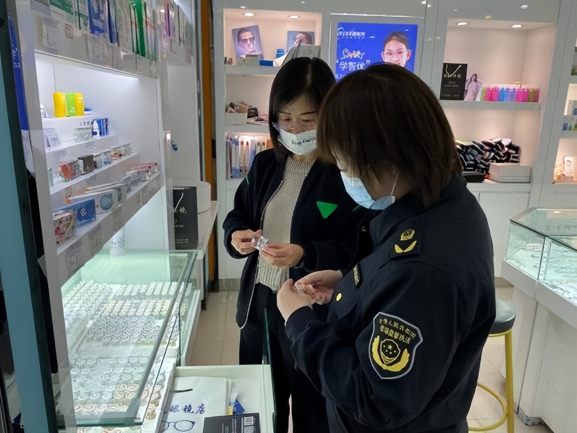 美瞳无医疗器械许可证经营处罚,国家将开展美瞳专项整治行动