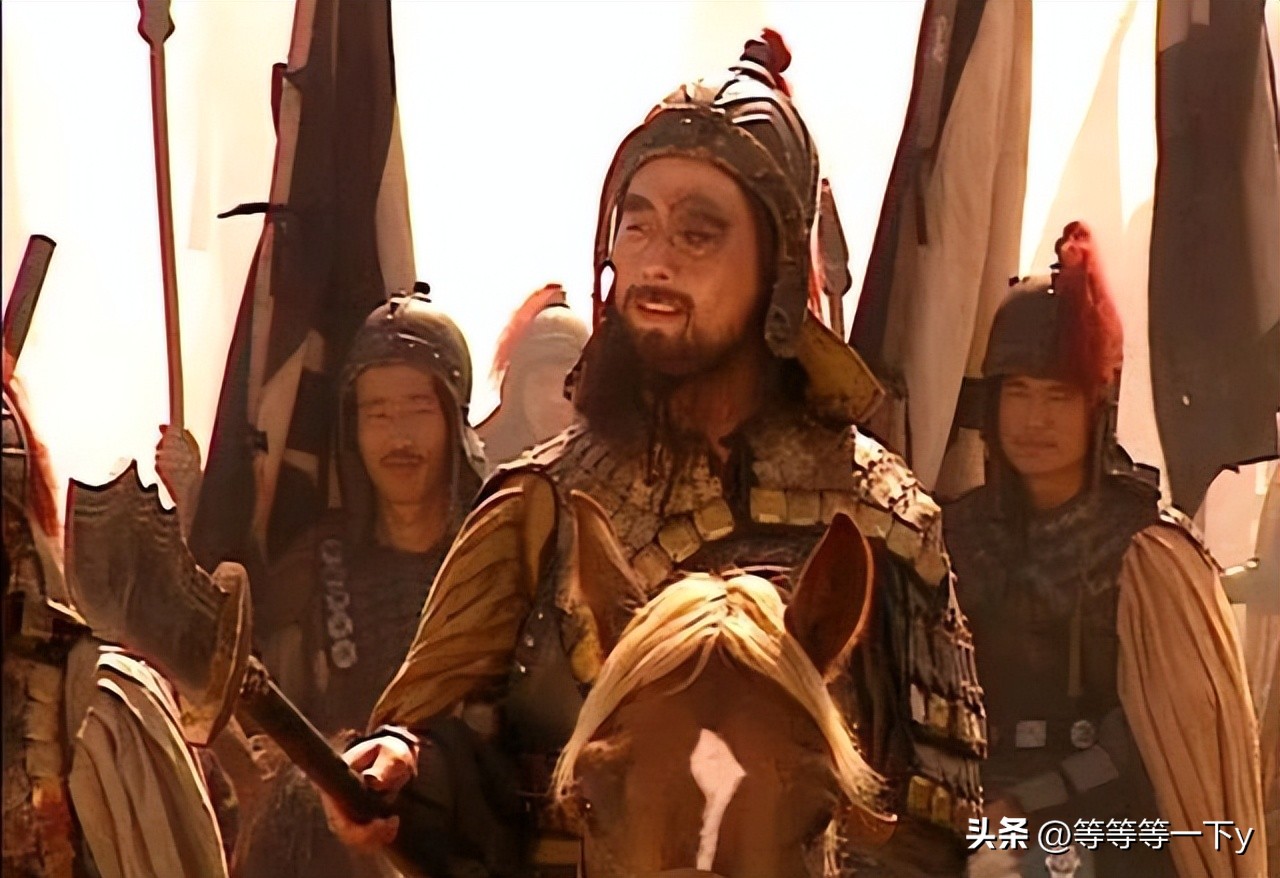 夏侯惇兵败曹操升官,夏侯惇和夏侯渊为什么一直升官