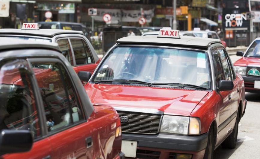 香港一对老年夫妇跳楼身亡,香港父母双双跳楼案