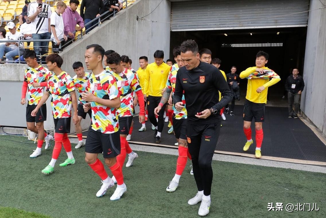 官宣：中国男足32岁核心遭弃用，中超9队+海港7人第1，张稀哲落选