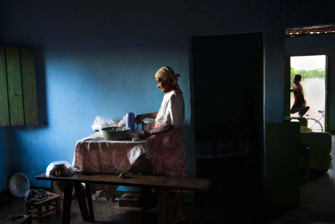 中国第18届国际摄影展入围作品,2021中国摄影艺术展获奖作品