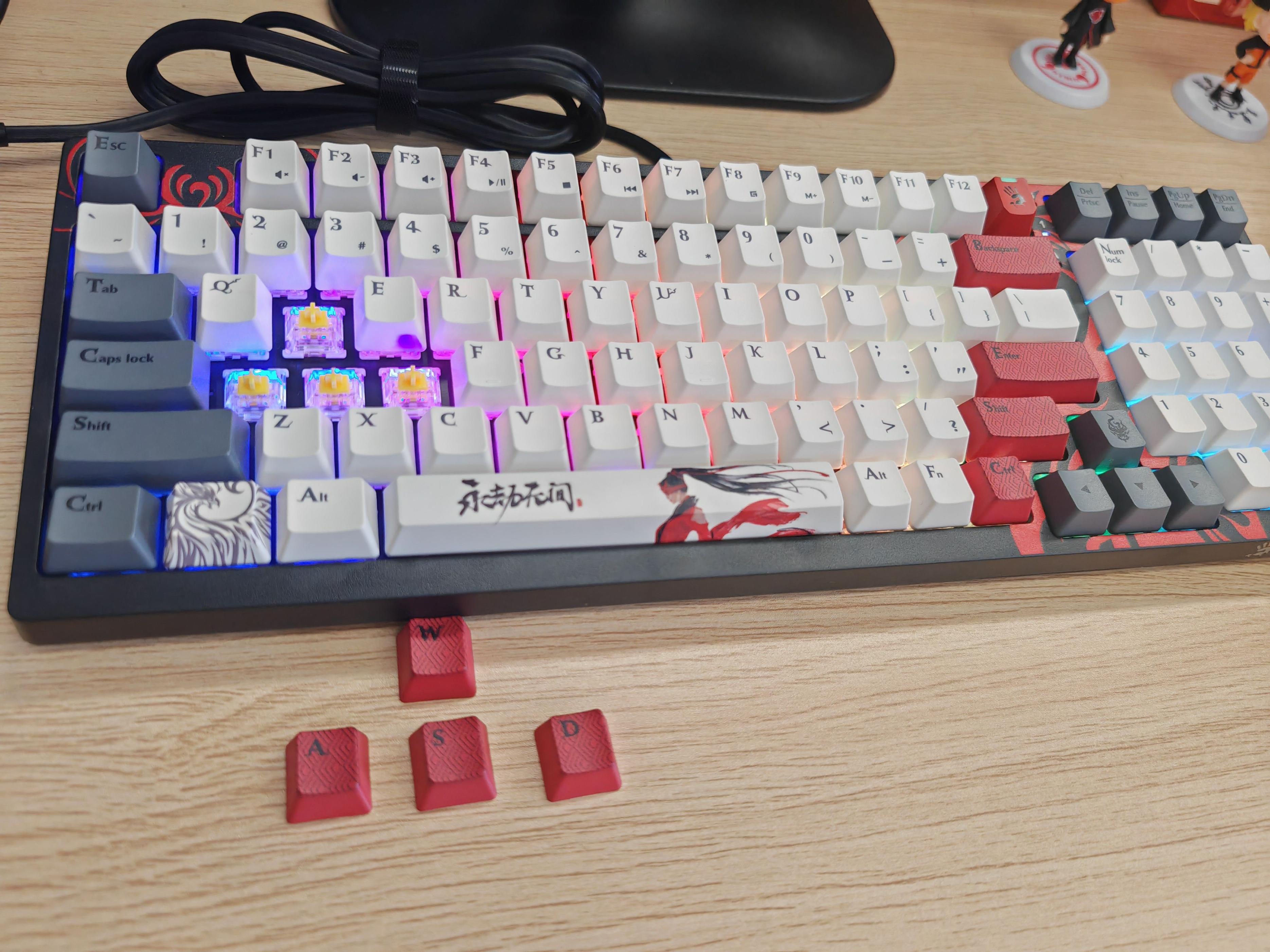血手幽灵t98键盘测评,血手幽灵机械键盘手感实测