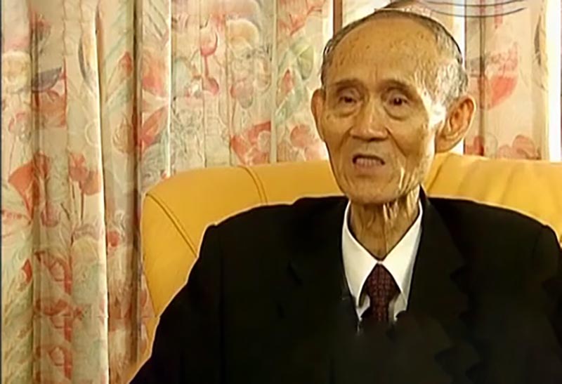 92年香港机场检测仪突然报警,安保拦住台湾律师,搜包后当即报警