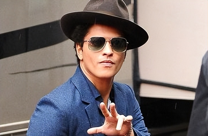 布鲁诺马尔斯音乐作品,布鲁诺马尔斯成名曲