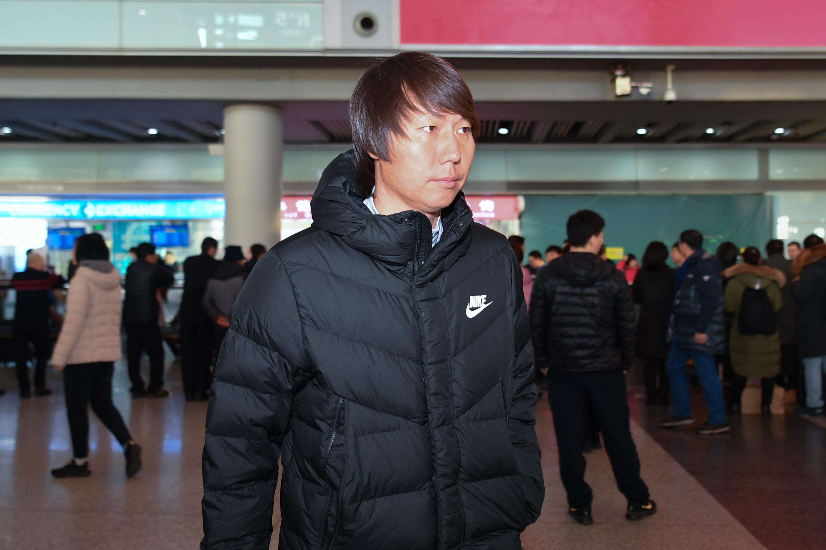 前国足主教练的资本版图,国足低调座驾