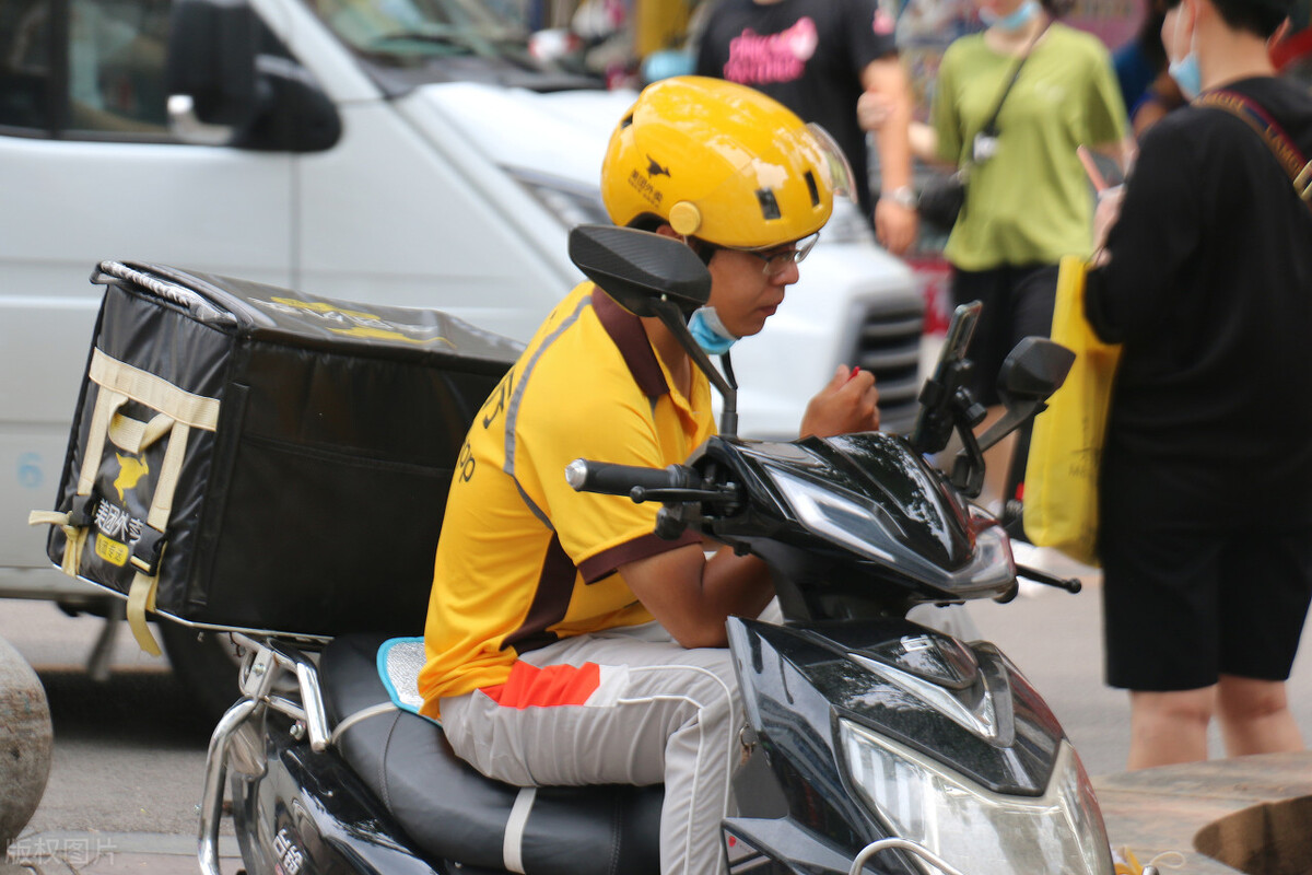 山东济南外卖真实收入,济南外卖小哥星期挣3800多视频