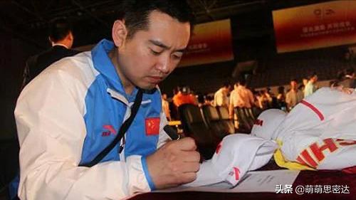 李宁与安踏三十年,李宁安踏之争