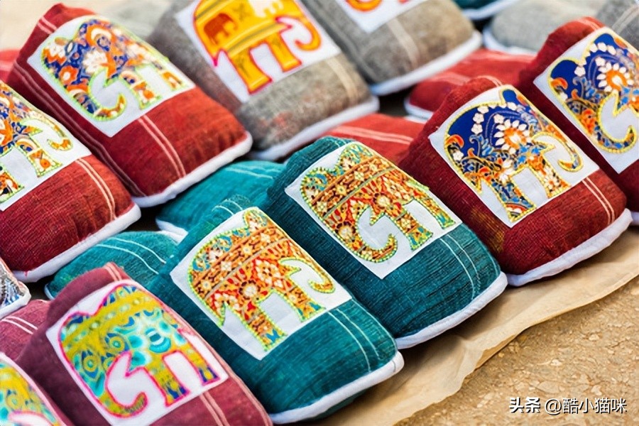 去老挝旅游怎么买飞机票,老挝旅游饮食特色介绍