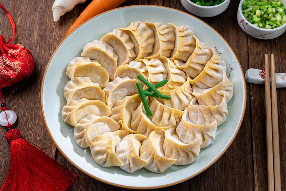 生饺子不冷冻怎么保存不会粘,生饺子保存方法