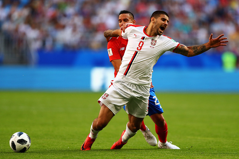 巅峰时期的c罗和梅西谁厉害,c罗国家队100球全纪录