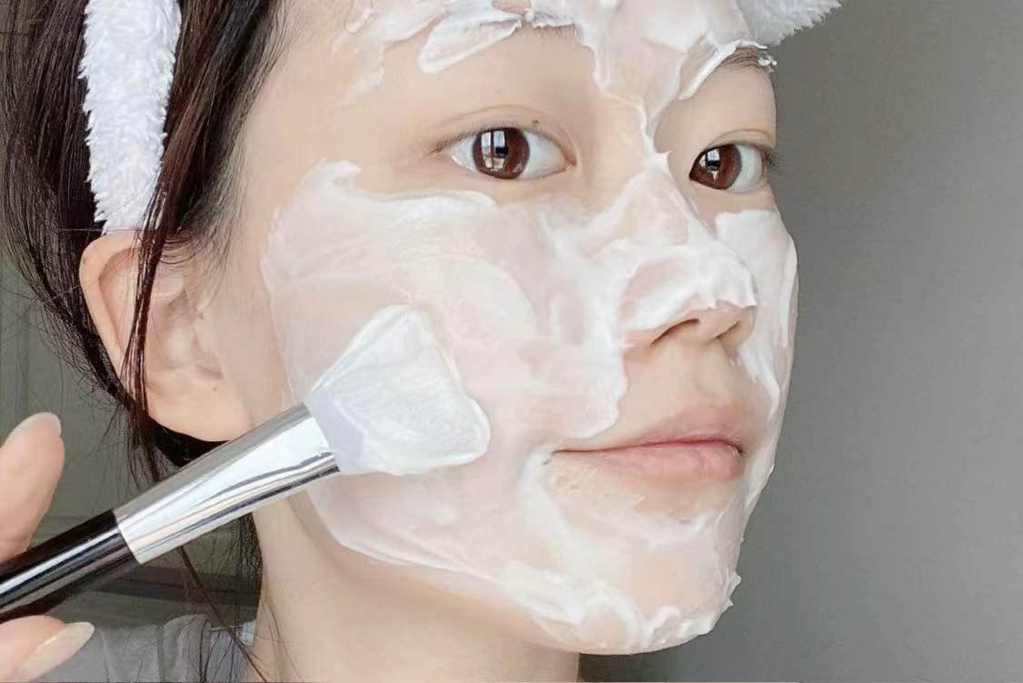 关于睡眠面膜你要知道的3个“雷区”,厚敷效果好,敷完不清洗