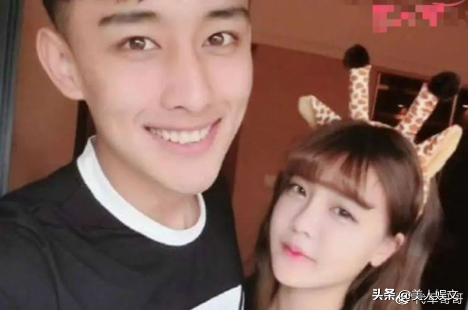 韩安冉三次结婚现场对比,24岁韩安冉回应四婚