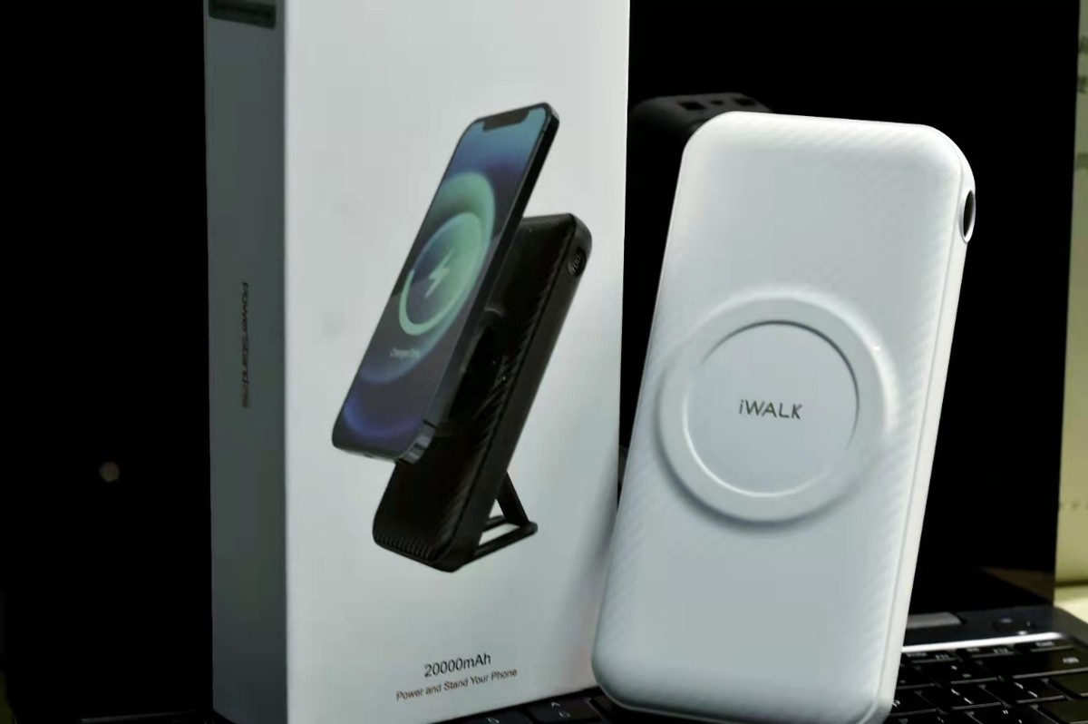 iwalk超薄无线充电宝,iwalk超薄磁吸充电宝