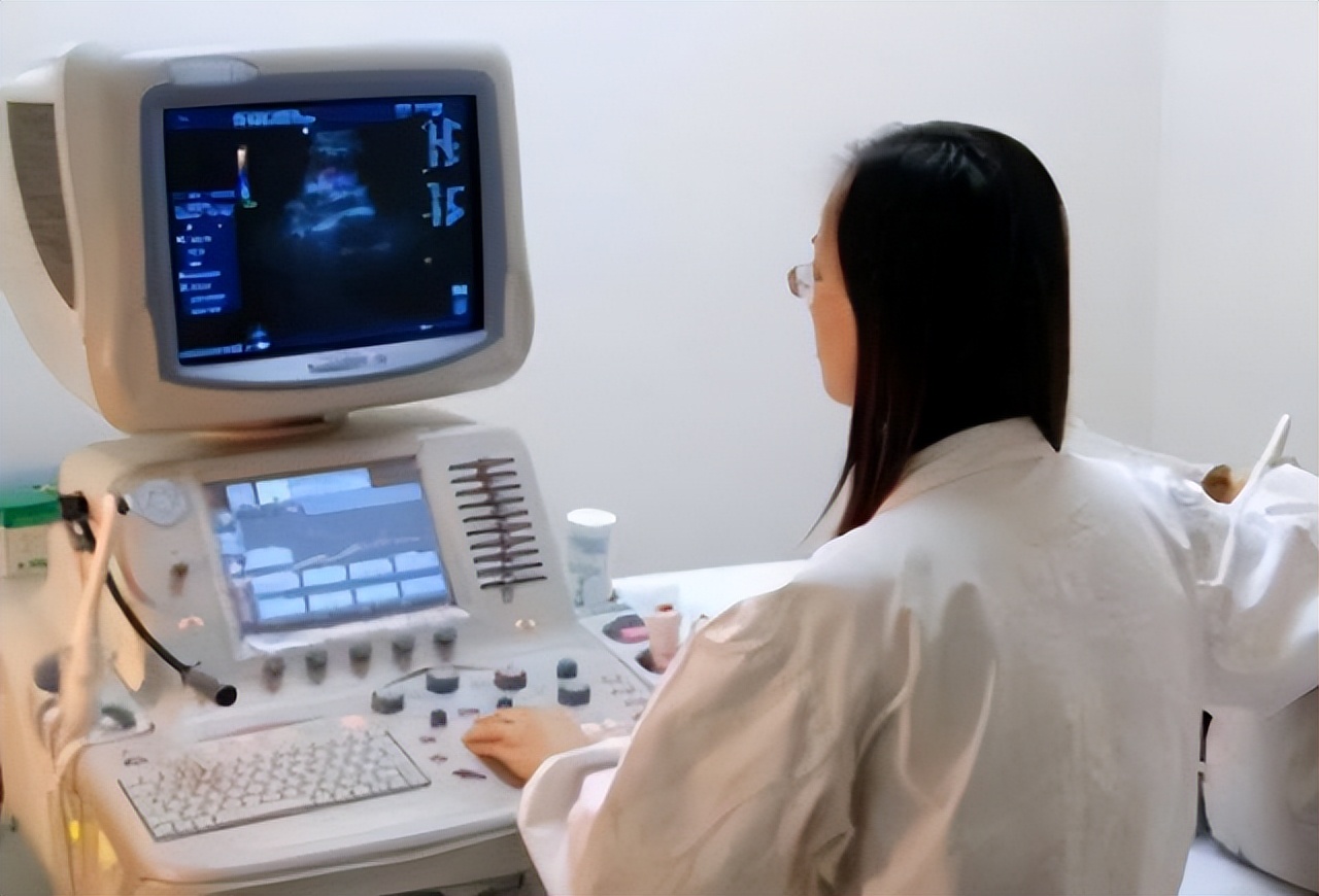 突然脸红看医生挂什么科,女医生检查妇科时脸红