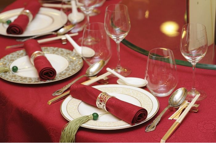 和香港人结婚在哪领结婚证,找中介跟香港人结婚犯法吗