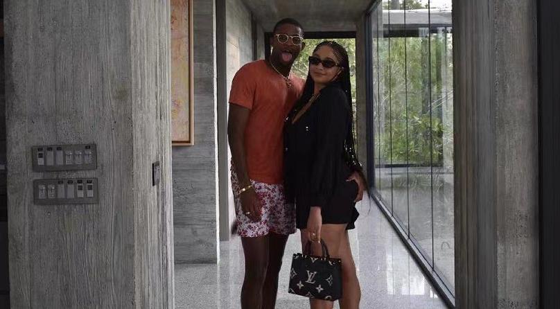 米切尔福克斯塔图姆,福克斯对位米切尔