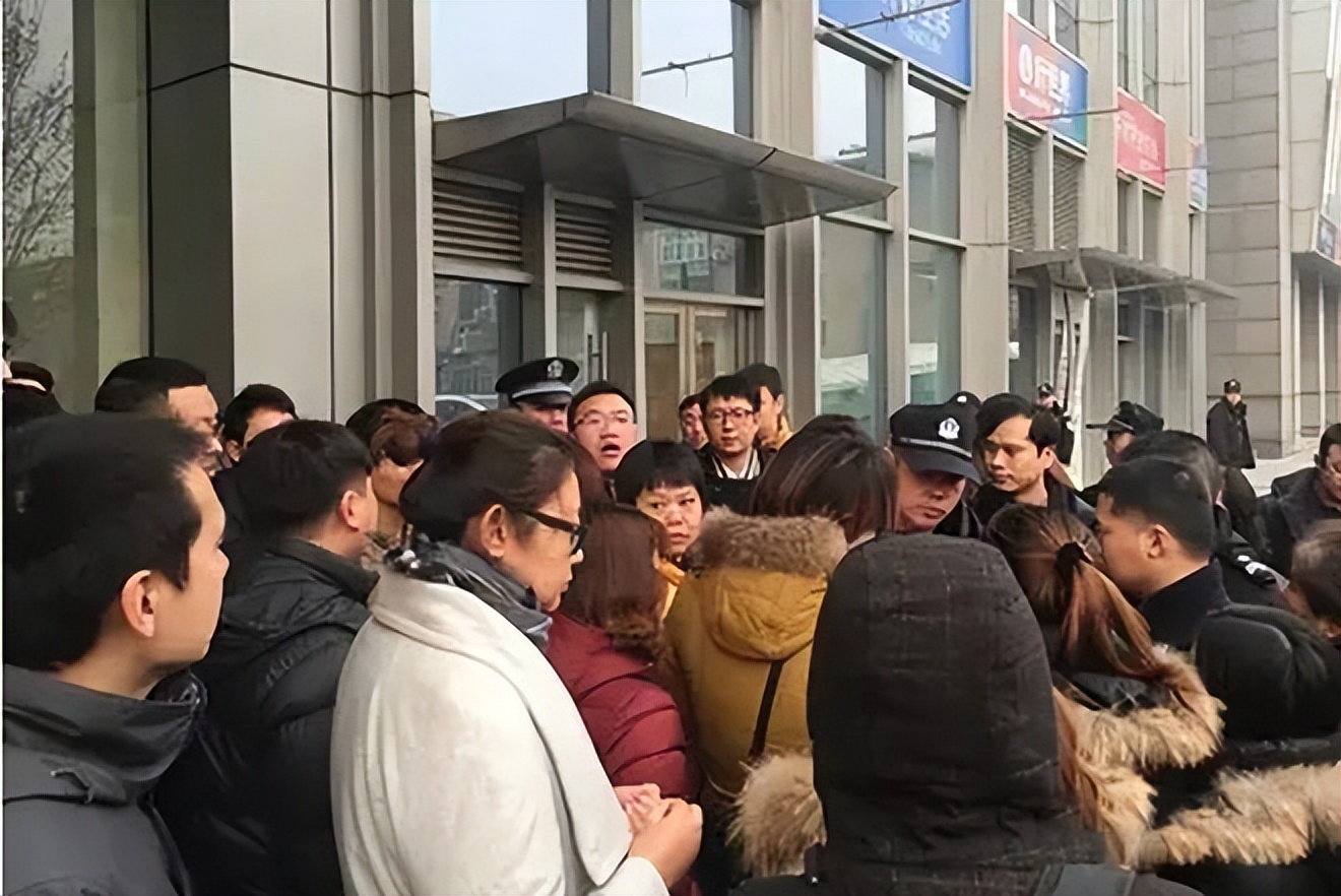 敛财700亿,敛财700多万