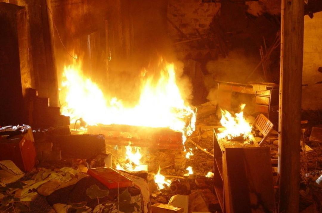 如果掉入钢水会怎么样,人落入钢水里会怎么样