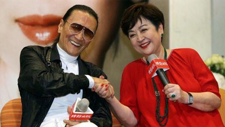 相差49岁的爷孙恋，12年后换回2000万分手费，coco这么做值吗？