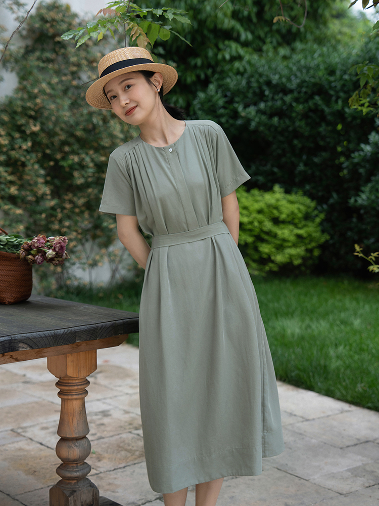 夏天宽松的连衣裙遮肉显瘦不挑人,夏季遮肉显瘦气质优雅减龄连衣裙