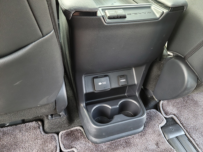 深度体验丰田赛那SIENNA，家用MPV的标杆有何过人之处？