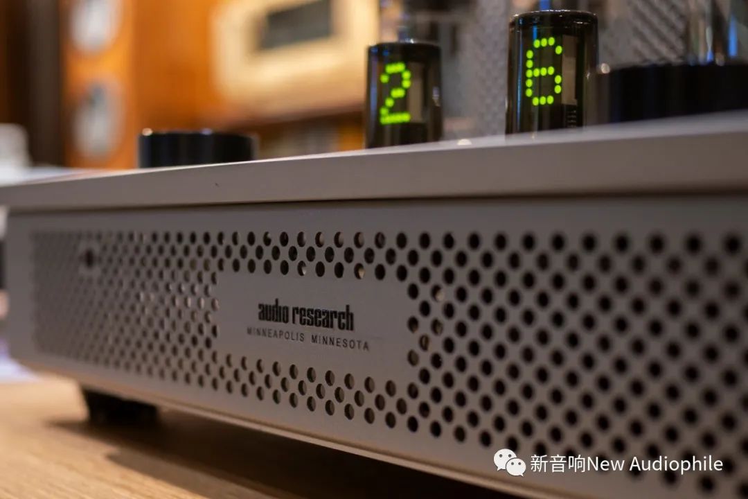 生动大气、温暖细致、回味绵长AudioResearchI/50电子管合并功放