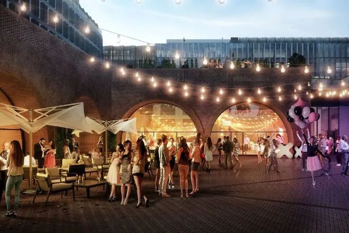 莱万多夫斯基属于巨星吗,莱万多夫斯基加盟巴萨吗