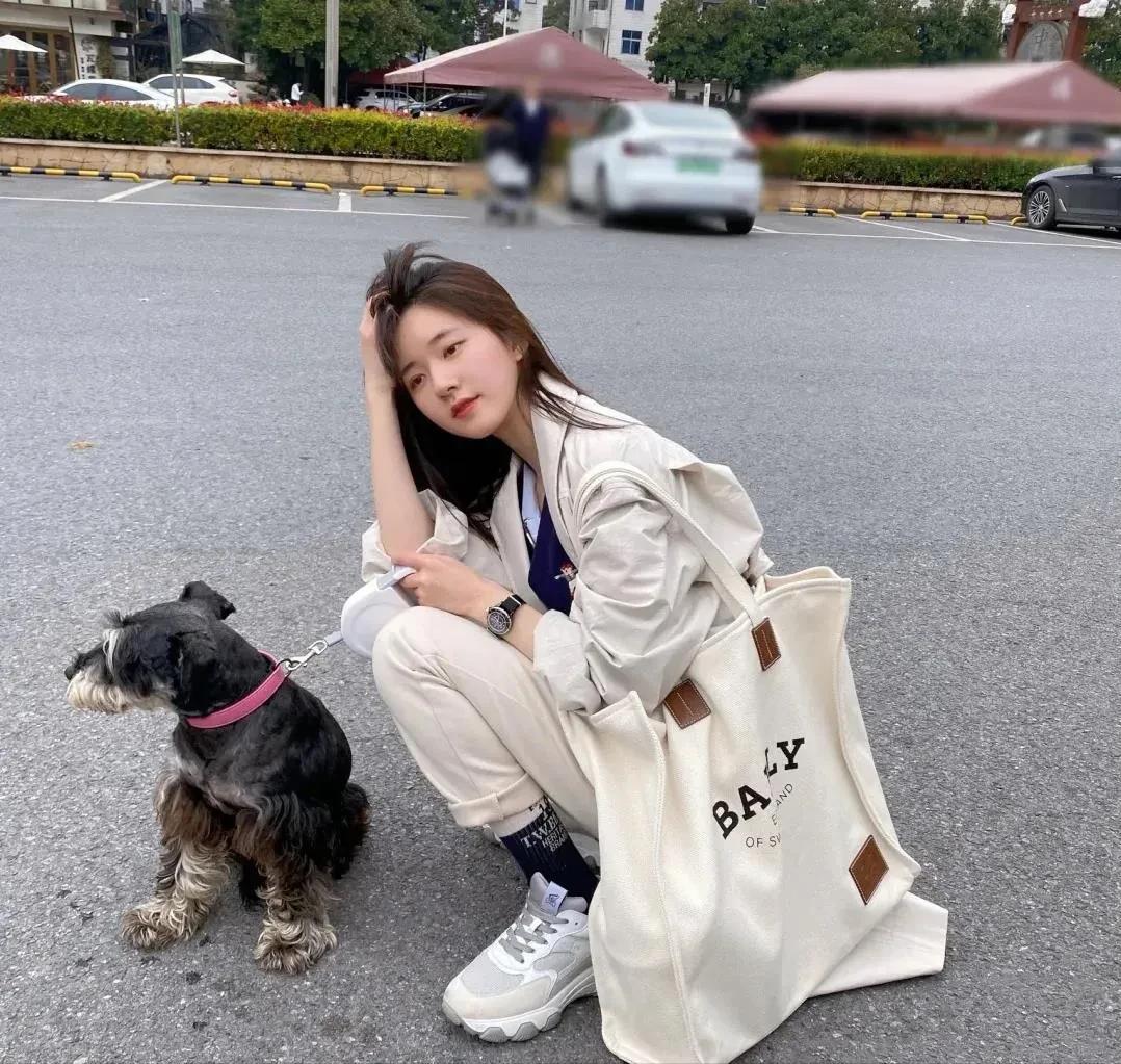 好看又实用的包包有哪几款,最不值得入手的十种包包