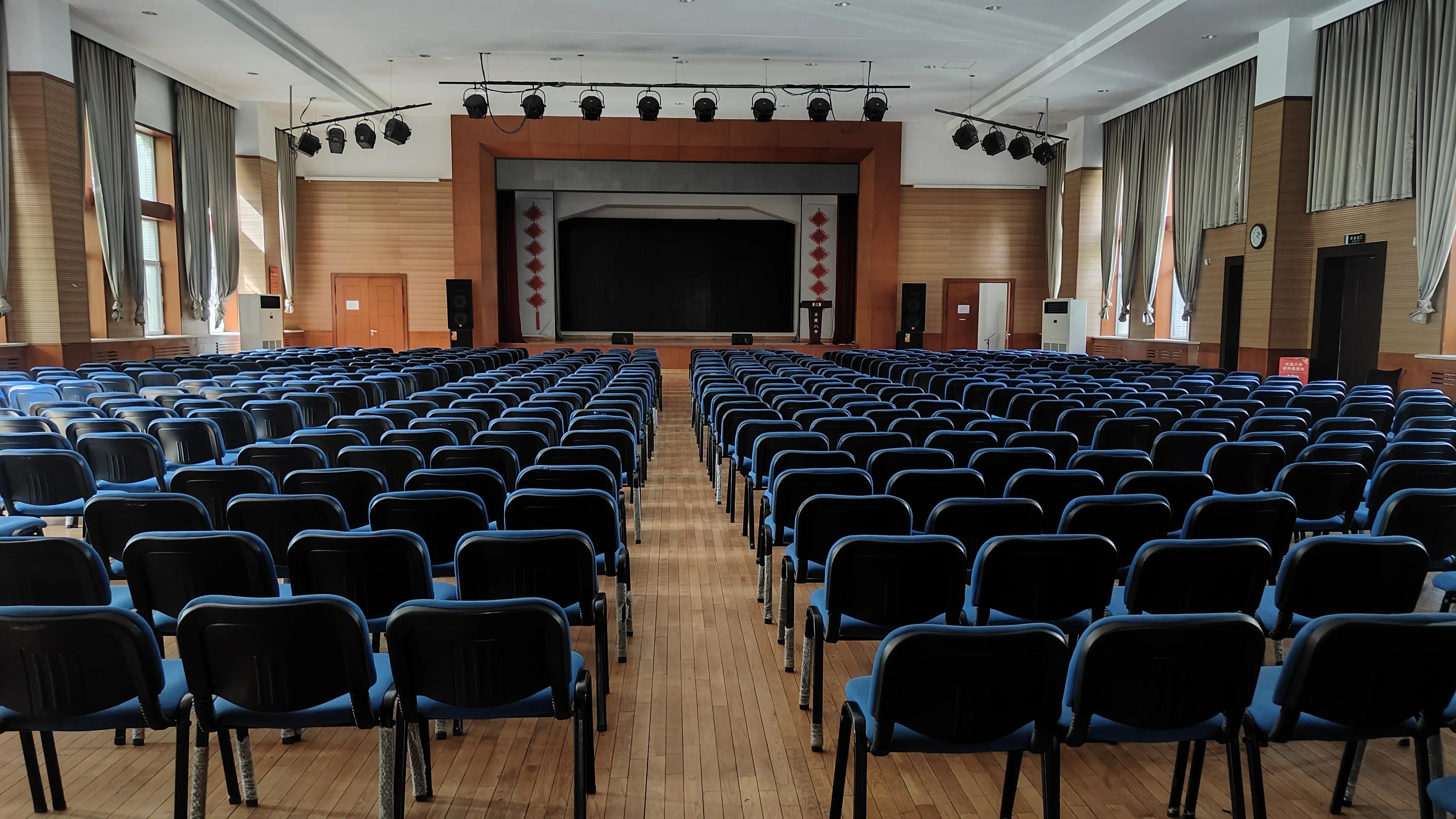 再次走进校园发朋友圈的文案,再次走进高中校门