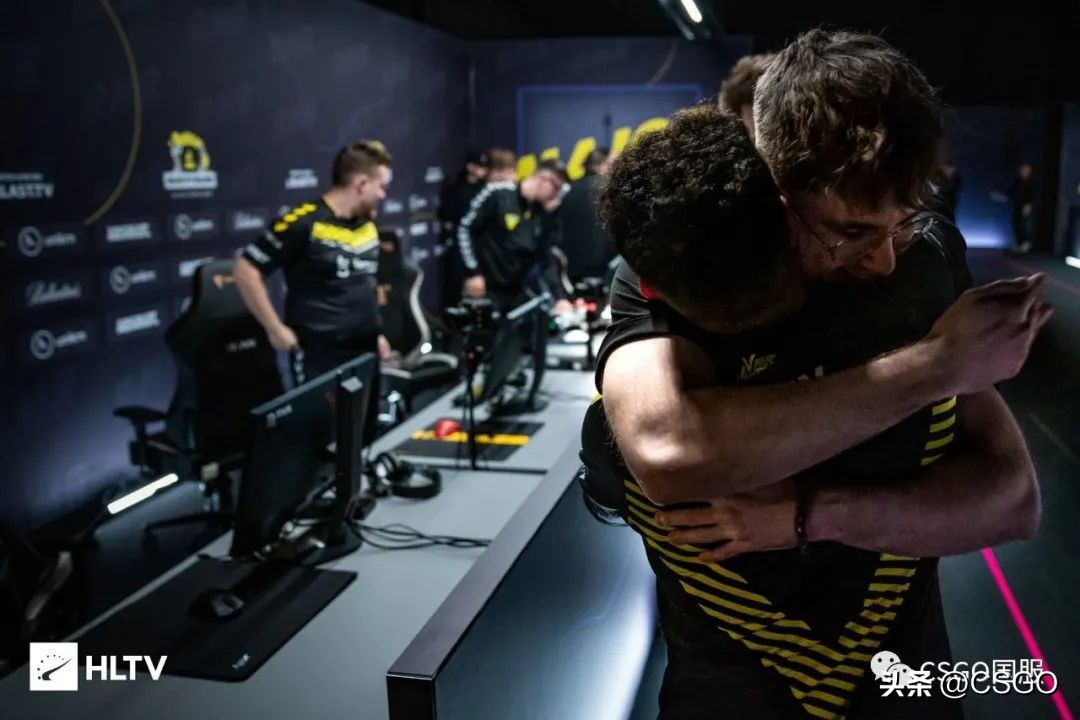 黑马9INE成五年首支进入Major的波兰战队！Heroic携手晋级传奇组