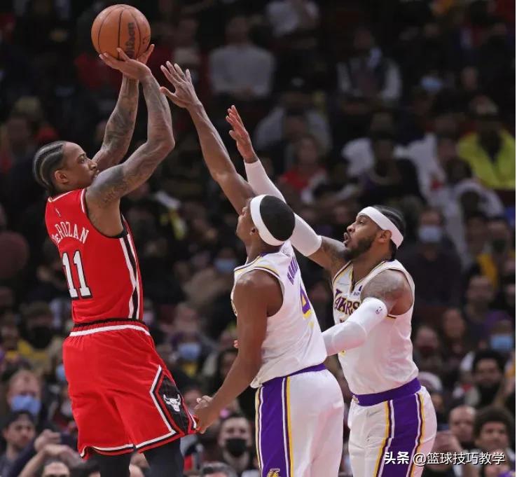 时隔12年，他又一次代表湖人登场！阿赞用科比的打法，击败湖人