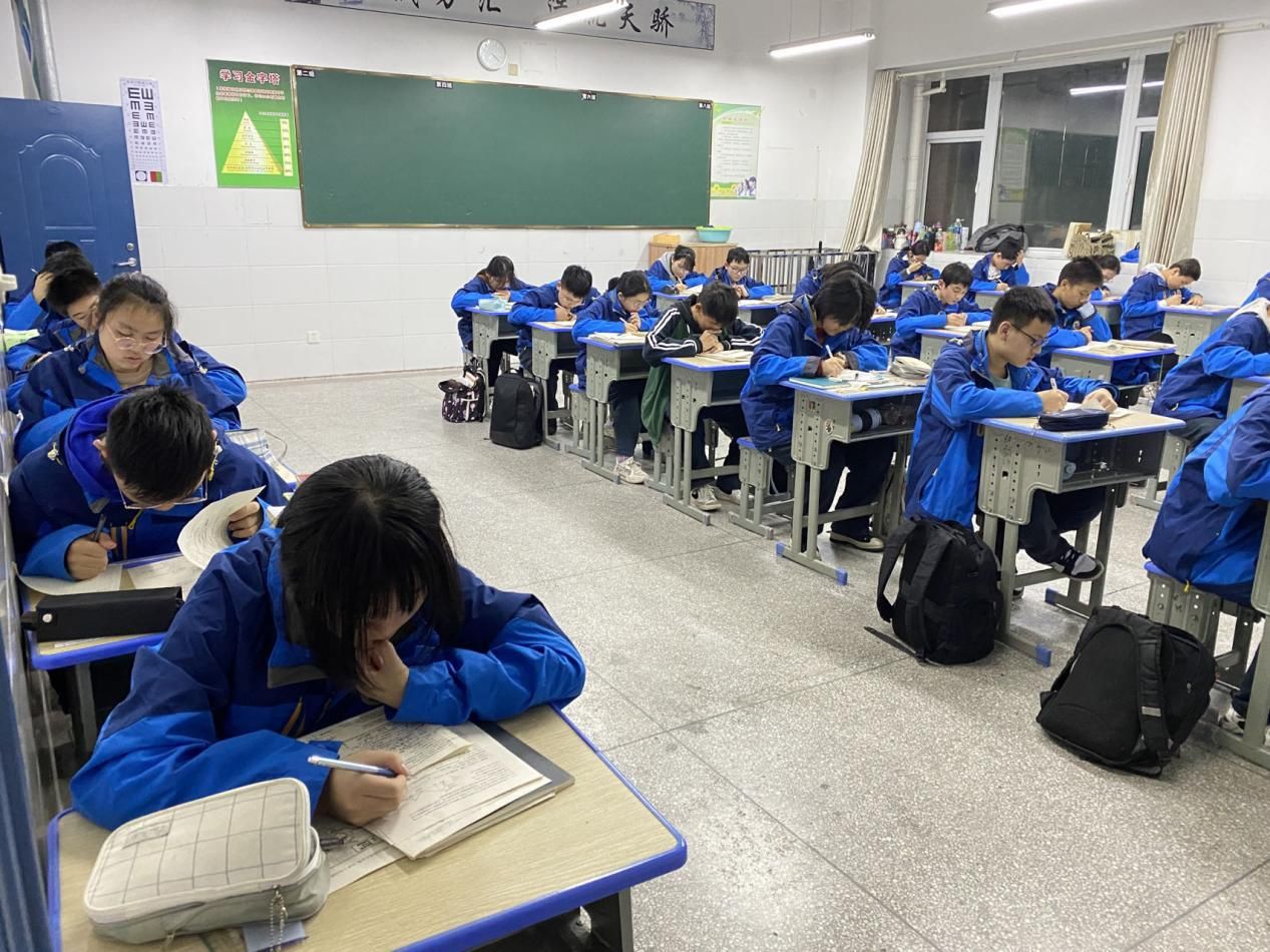 安徽新锐集团丨滁州儒林外国语学校校园角色卡，今天你是什么角色