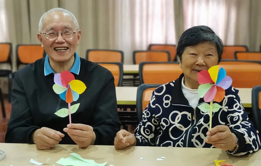 你能给他们什么帮助,及时给予帮助