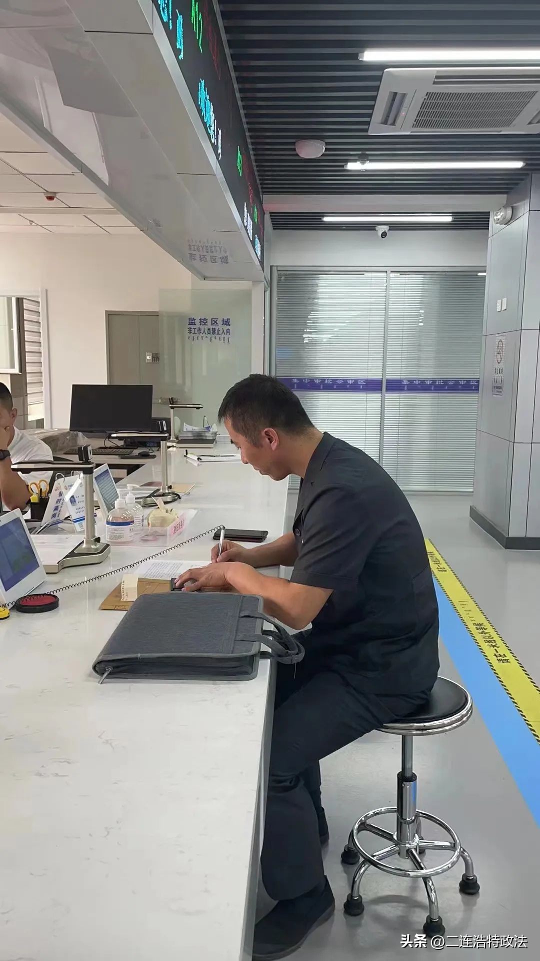 信用卡逾期被起诉会划扣公积金吗,信用卡欠款被起诉会冻结公积金吗