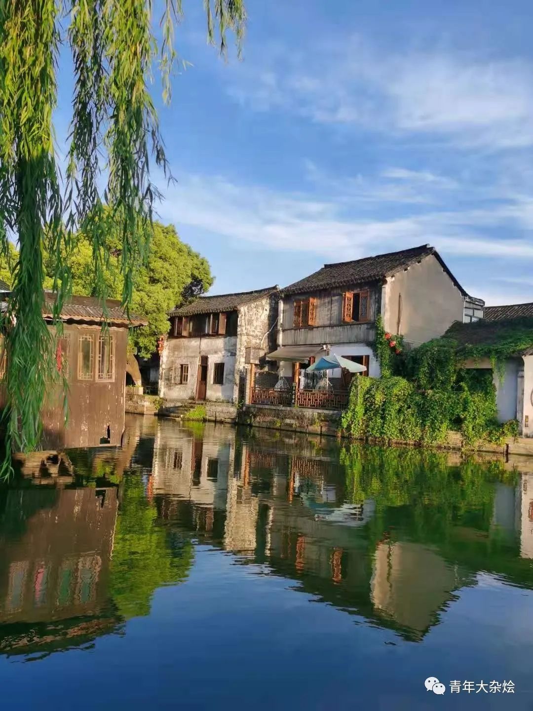 一个人从乌鲁木齐去赛里木湖,一个人从新疆到云南玩