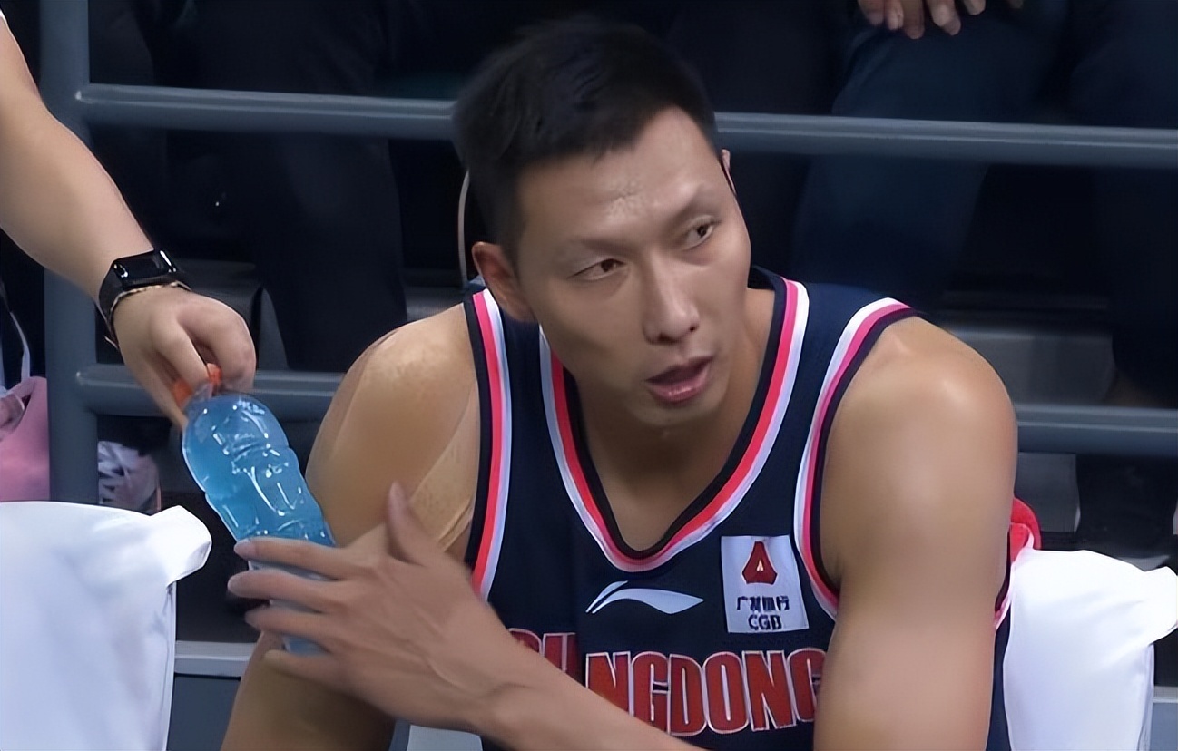 CBA消息！澳洲三支球队想签周琦辽宁队犒劳三外援广东队伤兵满营