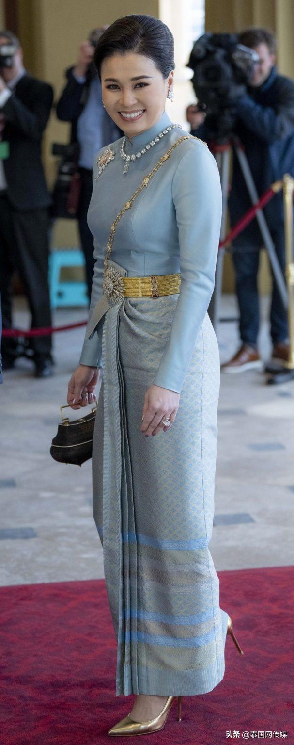 泰国王后苏提达的端庄大气,泰国王后素提达年轻照片