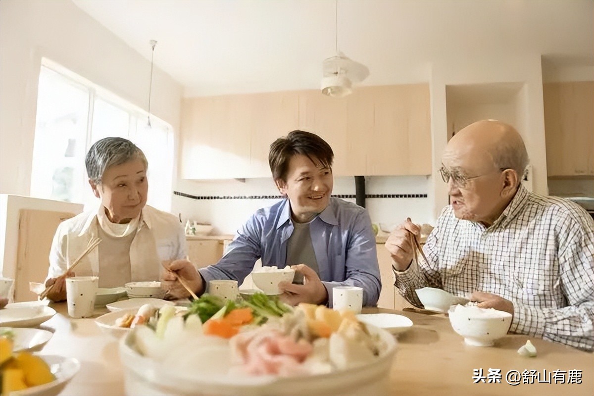 有人执意要请你吃饭高情商回话,有人要请你吃饭高情商拒绝