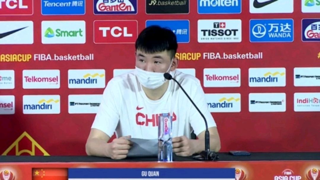 周琦四场集锦,中国男篮12人周琦