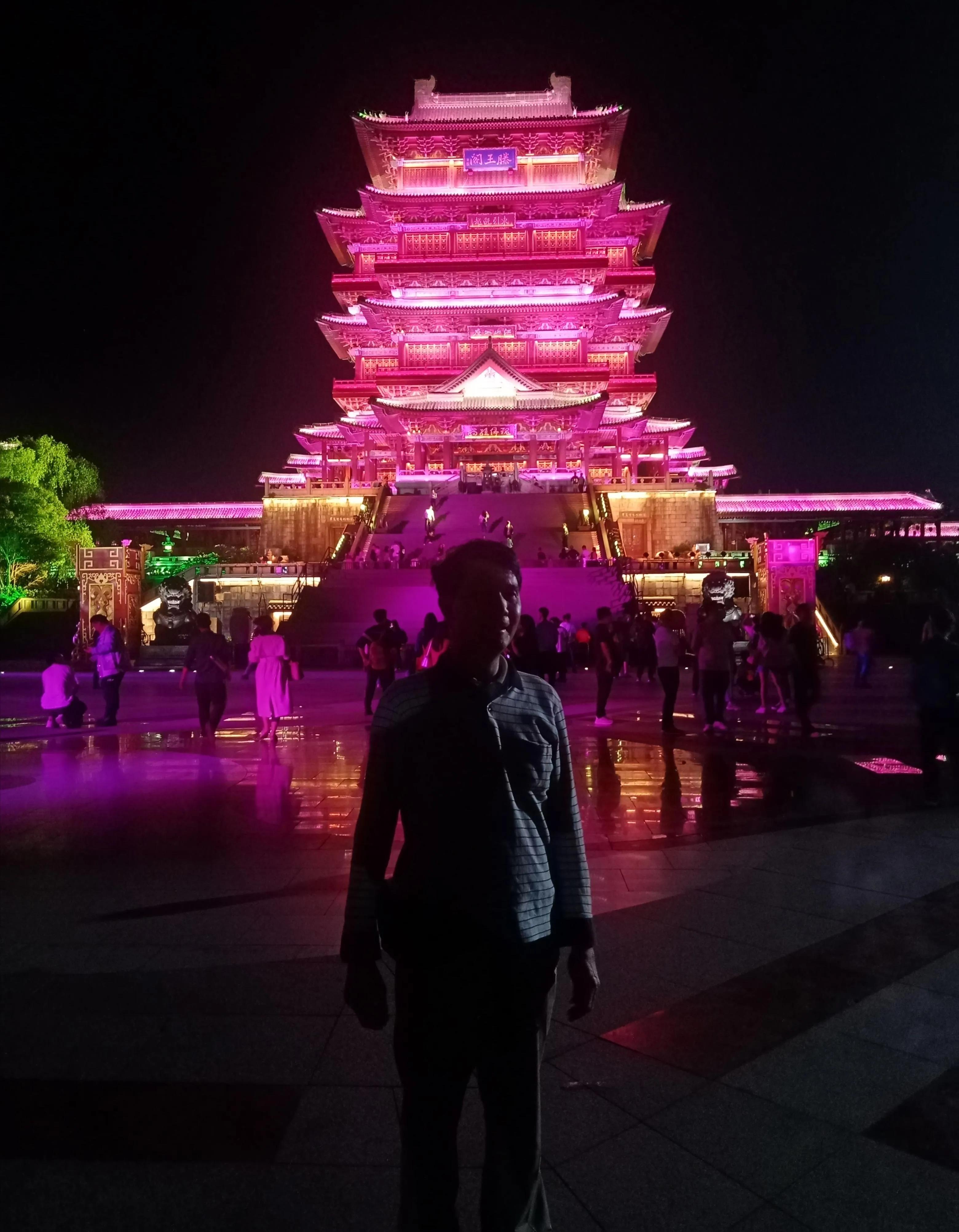 滕王阁是十大名楼之首,滕王阁是江南第一名楼