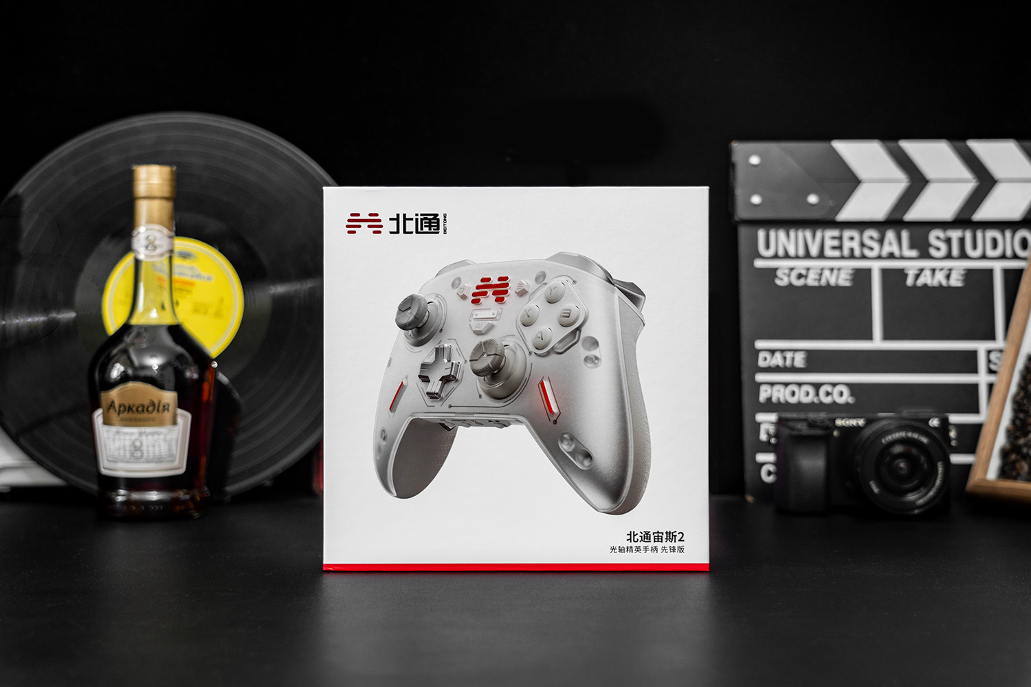 北通宙斯2与ps手柄对比,全平台通用无线手柄