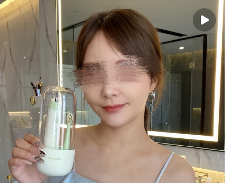 长期使用电动牙刷的危害弊端,老年人用电动牙刷的危害