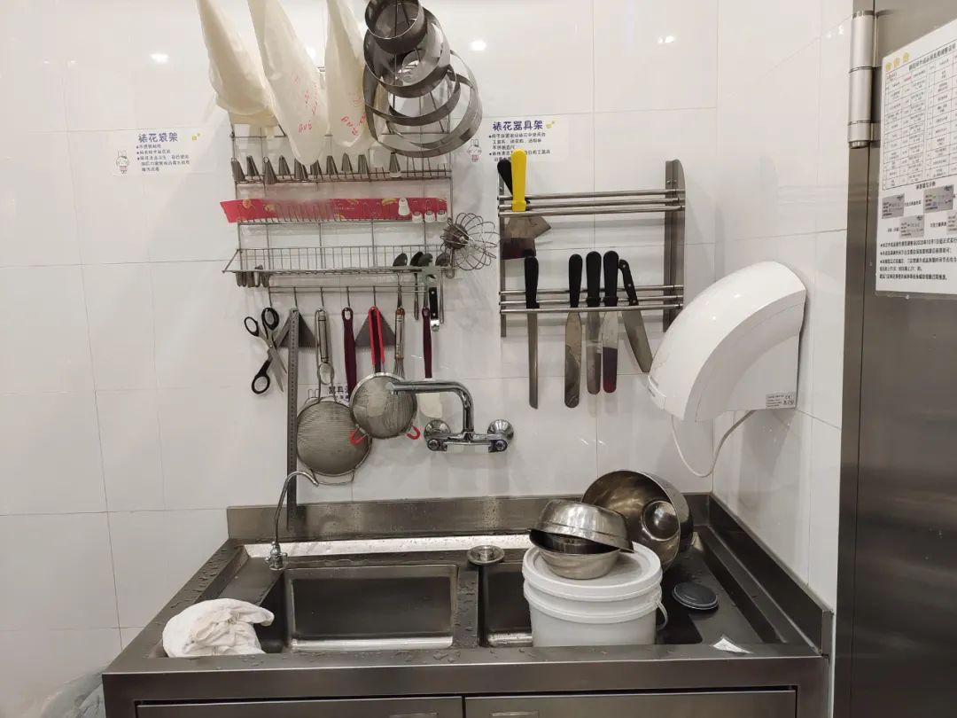 网红蛋糕店黑幕,知名网红蛋糕店被立案调查